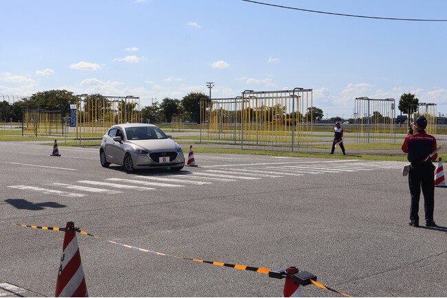 【JAF富山】日頃の運転を見直しませんか？安全運転に役立つ知識と技術を学ぶマイカー参加型の実技講習会を開催