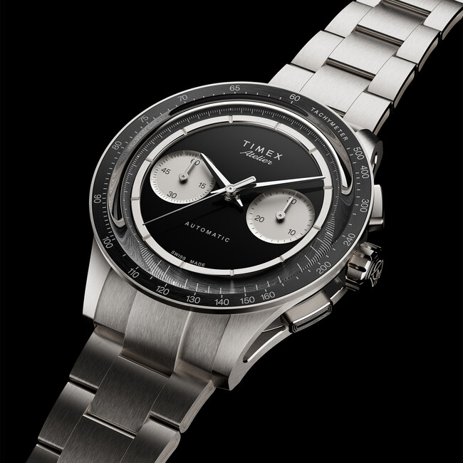TIMEX史上最高峰のデザイン哲学を体現する「TIMEX ATELIER（タイメックス アトリエ）」から、初のクロノグラフが登場。チタンケースとスイス製ムーブメントを搭載した、ブランドの本気時計。
