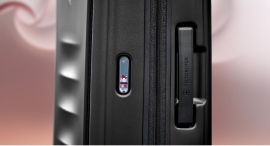 ＜ビクトリノックス＞トラベル＆ビジネスギアのパーソナライゼーションサービスに新しくディスティネーションスケールが新登場