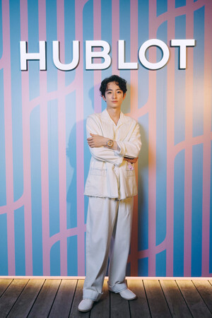 【ウブロ】濱正悟、夏の新作を纏い「HUBLOT SUMMER NIGHT」に来場！