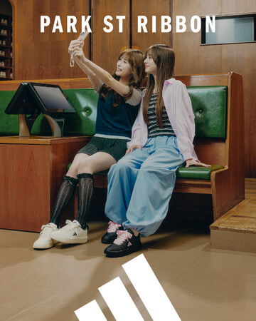 TikTokで話題の現役女子高校生・鈴木美咲＆萌々花、ABCマート限定 adidas「PARK ST RIBBON」キャンペーン広告モデルに起用