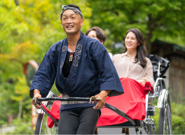 日本の夏を、日本の知恵で乗り切る 猛暑の浅草で人力車俥夫とお客様へ“冷たい飲むだし