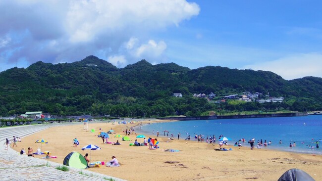 熊野灘の「特選」白砂ビーチと祈りの花火が彩る夏　ブルービーチ那智開設＆第17回那智勝浦町花火大会開催のお知らせ