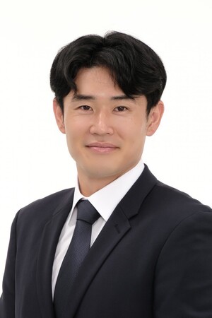 ドバイ不動産仲介のエミネンス・ラックス社が日本法人を設立し、元プロサッカー選手・星野秀平が代表に就任