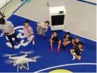 【ご取材案内】発達に特性のある⼦どもたちがドローン操縦を8⽉6⽇に体験
放課後等デイサービス「ハッピーテラス」の⼦どもたちをD-WOLF・コプロスアリーナに招いて
最新のドローン技術に触れる機会を提供