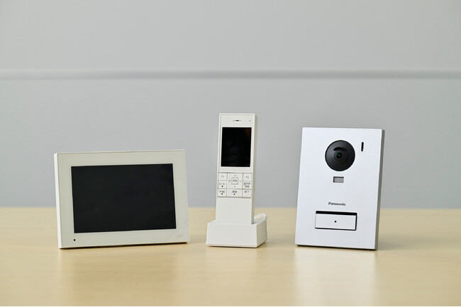 パナソニック、玄関子機-室内親機-クラウド-スマホアプリが連携する「AIドアホン」のユーザー体験の可視化にNew Relicを活用