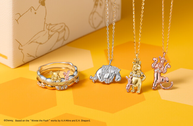 ４℃から、「くまのプーさん」原作デビュー100周年を記念したジュエリーが登場