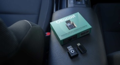 毎日のケーブル接続を解消する「Ottocast Mini Aura」発売｜純正CarPlay・Android Autoをワイヤレス化し、乗車後すぐ使える快適な車