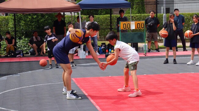 3x3専用コートを、子どもたちの学びの場に富山市で「第1回 3x3バスケ Challenge」を開催
