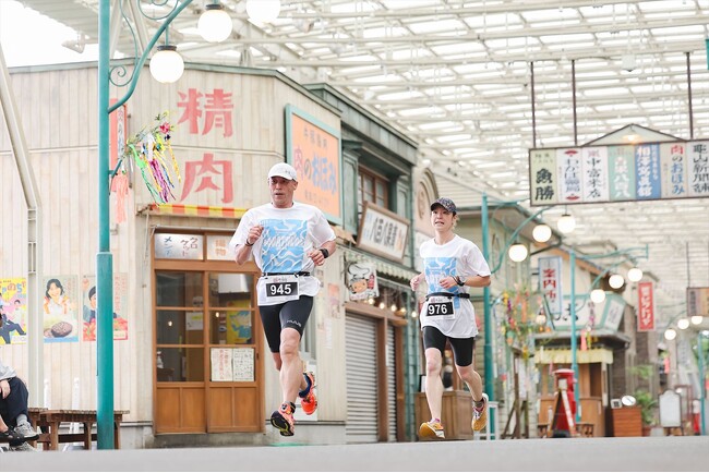 西武園ゆうえんちを“まるごと貸し切り”！木製メダルが選手を迎える、都心近郊では珍しい「アクアスロン大会」開催