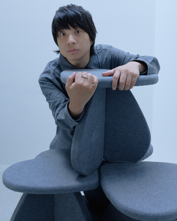 キービジュアルにクリープハイプの尾崎世界観さんを起用。FRONT 11201、伊勢丹新宿店にて8月26日（水）よりPOP UP STOREを開催。