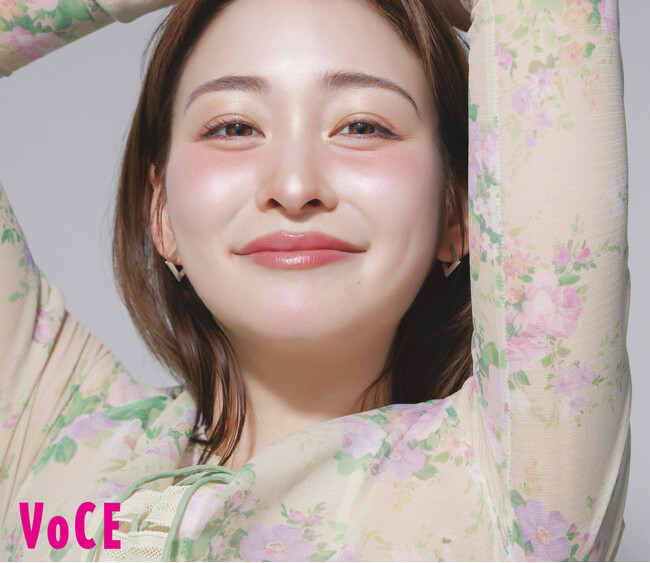 VOCE10月号「『イガリメイク』ってやっぱり最強!」企画に、岩田絵里奈さんが登場!