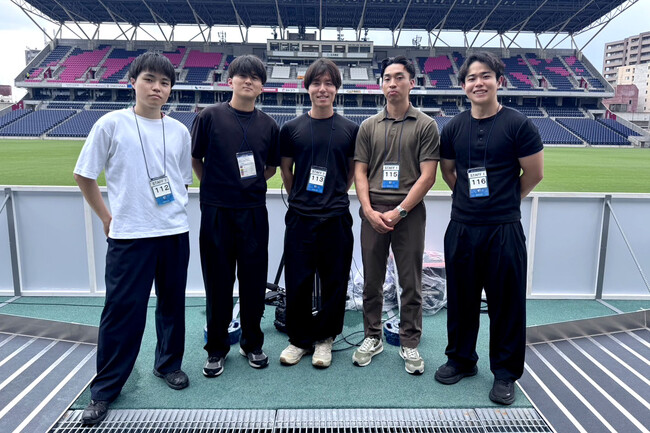 【関西外国語大学】学生5人が、セレッソ大阪 vs ボルシア・ドルトムント戦のバックヤードスタッフを通訳などでサポートしました