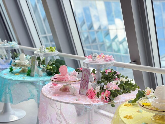 【開催中】株式会社Oshicoco、梅田スカイビル・空中庭園展望台とコラボ～「ぬい天宮～Summer～」夏仕様の推し活フォトスポットが登場～