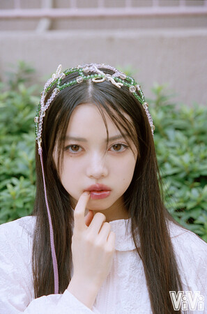 8月21日（金）発売のViVi10月号のメイク企画に、アイドルグループ「MORE STAR」の中山こはくさんが登場！