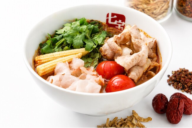 ＜沖縄初上陸＞ 創業19年の麻辣湯専門店「七宝麻辣湯(チーパオマーラータン)」が9月4日(金) 那覇にオープン！沖縄限定メニューも