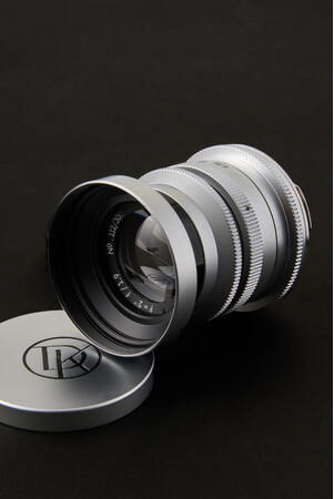 【世界限定各150本】1930年代の名玉「Dallmeyer Super Six」の描写を現代へ。DK-Optic「CHIARO 50mm f/1.9」発売