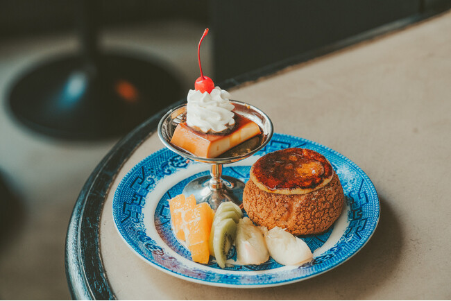 高輪ゲートウェイ駅を一望できる「MAISON CLASSIC SALON」に、3つの味わいを楽しむ「Classic Dessert Plate」が新登場