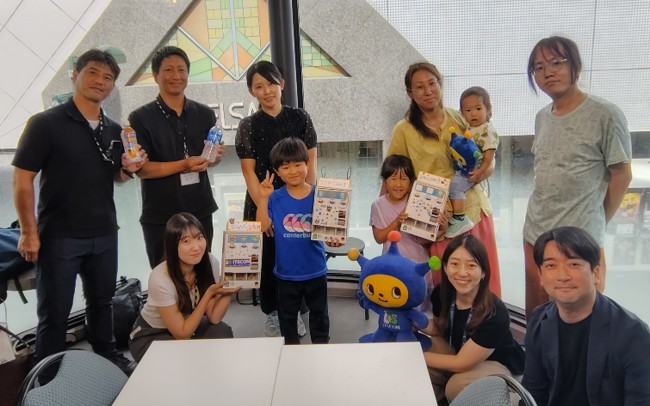 夏休みにダイドーの工作自動販売機キットで楽しく工作！ 「ダイドードリンコ×イッツコム 学びと工作イベント」を開催