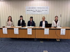 記者会見頭撮り 使用可能 記者会見頭撮り 使用可能