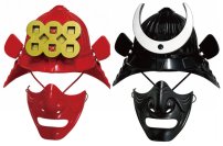 大人がかぶれる超軽量×簡単組立の「戦国武将の兜」を商品化！赤(真田風)と黒(伊達風)の兜を面頬マスク付きで発売！