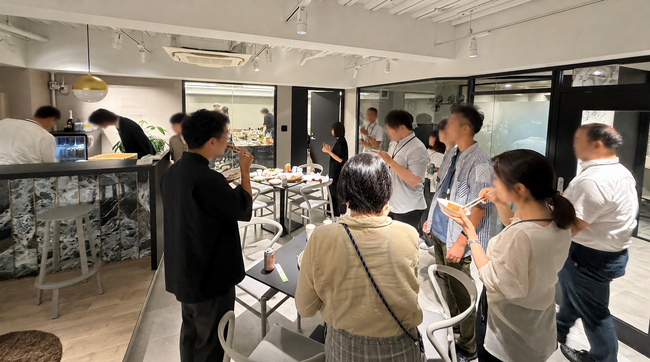 入社前に知りたいのは、「働く会社」より「働く人」と「働く雰囲気」。　入社予定者・リクルーター・社員が交流する「オープンオフィス」を開催　日本プロジェクトソリューションズ株式会社
