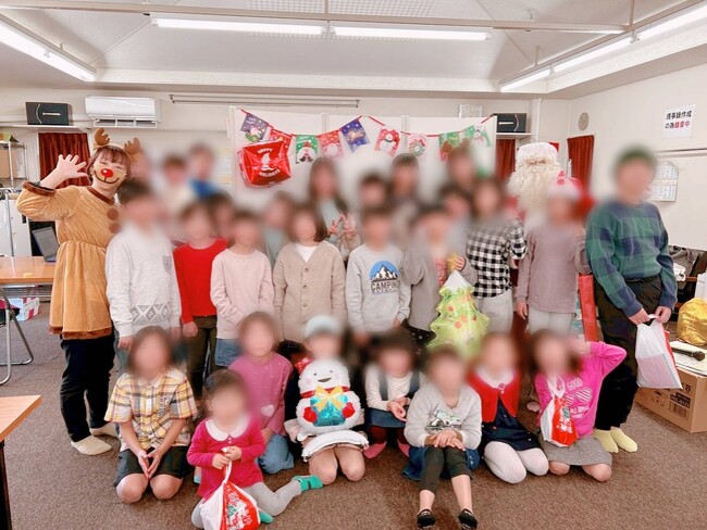 府中の子ども食堂に来る子どもたちへ、クリスマスプレゼントを。「すまいるサンタ2026」9月1日より支援募集スタート