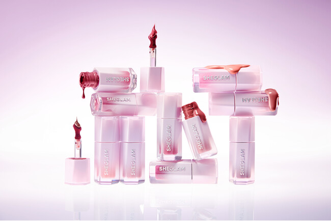 SHEGLAMから、ガラスのようなツヤと自然な色づきを叶える新作リップティント「Glazed & Locked Glossy Lip Tint」が8月28日（金）より発売開始！