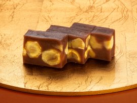 秋限定の飛騨高山の銘菓「栗よせ」 秋限定の飛騨高山の銘菓「栗よせ」