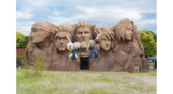 名古屋からバスで直通！ニジゲンノモリ「NARUTO＆BORUTO 忍里」うずまきナルト誕生日記念 日帰りバスツアー発売中