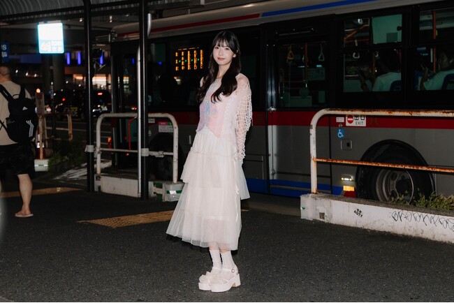 IVI Entertainment所属・白石乙華、VOGUE.comのストリートスタイル特集に掲載