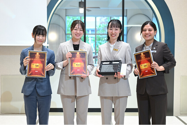 AOKI全国約500店舗の頂点が決定！業界に先駆けて導入した「スタイリスト制度」の提案力を集結接客ロールプレイング大会「Ａ-1グランプリ」を開催