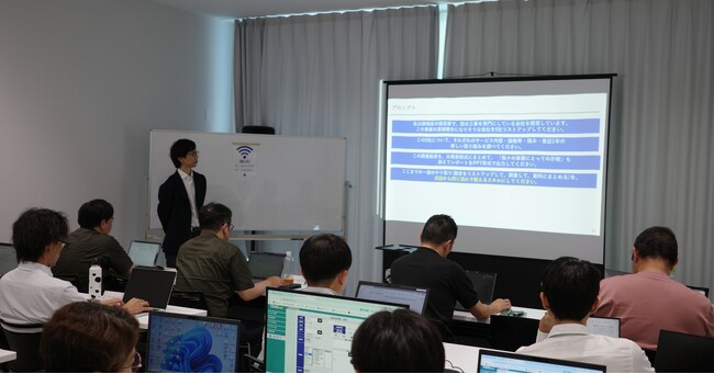 【磐田市×AlphaDrive】「AXアーキテクト育成プログラム」を実施。市長を含む14名が2日間で全員、自社業務の成果物を形に。9月から市内1社への3か月伴走支援へ