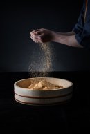 国産本わらび粉、きな粉を使用