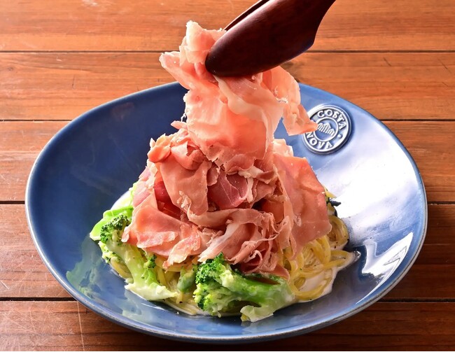 “ストップ”まで盛り付ける「のせ放題パスタ」のVANSAN、京王百貨店新宿店に9月14日オープン！キッズスペースを備え、子ども連れでも気兼ねなく楽しめる店舗に
