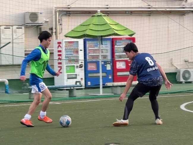 【27卒就活】いーふらん、フットサル＆焼肉内定者懇親会を開催！｜懇親会で27卒内定者と社員に、いーふらんへの本音をインタビュー！【新卒採用】