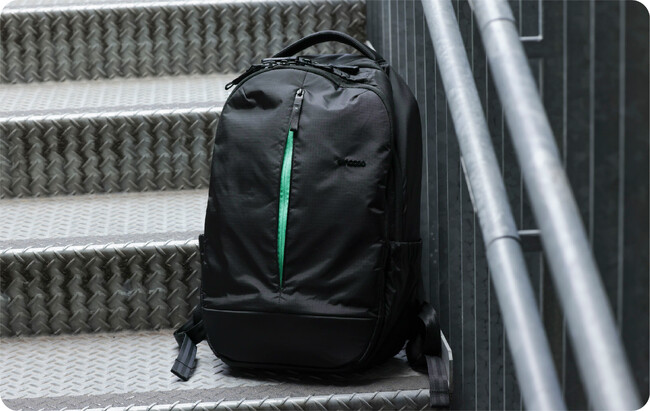 ブラックにミントがチラリ。 Incase「Tracks Backpack 18L」に NAUGHTIAM 別注モデルが登場 約 10%軽量化を実現、9 月 16 日(水)より数量限定発売