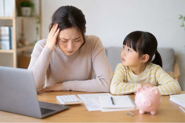 ＜“金融知識アレルギー層”の実態を調査＞「子どもに金融教育は必要」と考える親の4割が、自分自身はお金について学べていない
