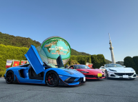 スーパーカーと世界の有名建築物が夢の共演「WORLD SUPERCAR FESTIVAL 2026」を開催