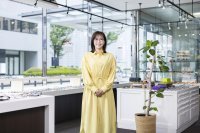 必見！石川佳純さんがレアなメガネ姿でCMを熱演！武田メガネの新TVCMが9月19日より放映開始