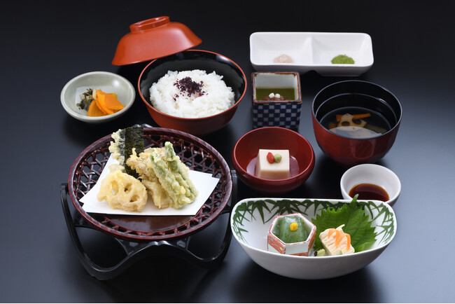 【9月30日までの限定企画】初秋の京都・東山でゆったり心身を調える／総本山智積院「精進天ぷら膳と限定御朱印プラン」のご案内