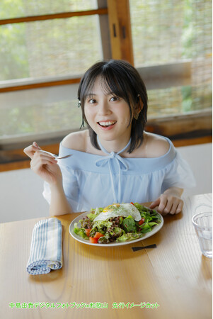 声優・中島由貴が地元の和歌山で撮り下ろしたデジタルフォトブックが今秋配信決定!