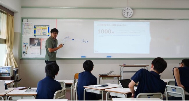 「便利」「楽」から「考えなければ考えてくれないもの」へ　　　　――成立学園の中学生7名が生成AIと探究した5日間――