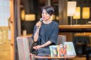 ウー・ウェンさんが語る様子 ウー・ウェンさんが語る様子