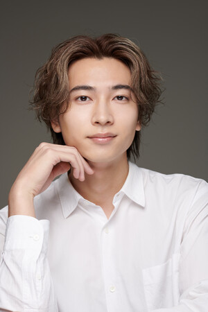 俳優・庄司浩平さんの小説連載「はじまりのおと」第２回「Back to back」が、本日９月25日(金)公開！