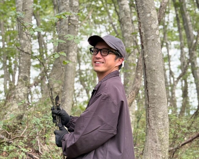 【徳太夫】福井県池田町のクレソン農家兼ジビエ猟師・山崎康史が「くろもじ茶」を2026年9月から本格発売！90％以上が森林の町から、KUROMOJIのグローバル展開に挑む
