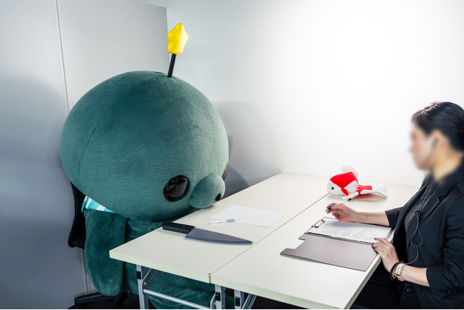 「教育番組」のタマがアートアクアリウム美術館にバイトの面接にやってきた!