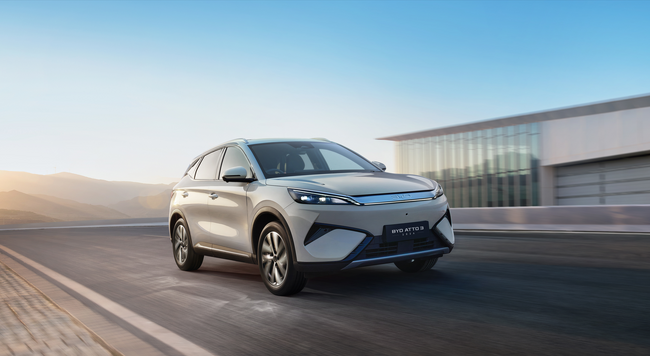BYD、大幅アップデートとなる新型「BYD ATTO 3 EX」を発売