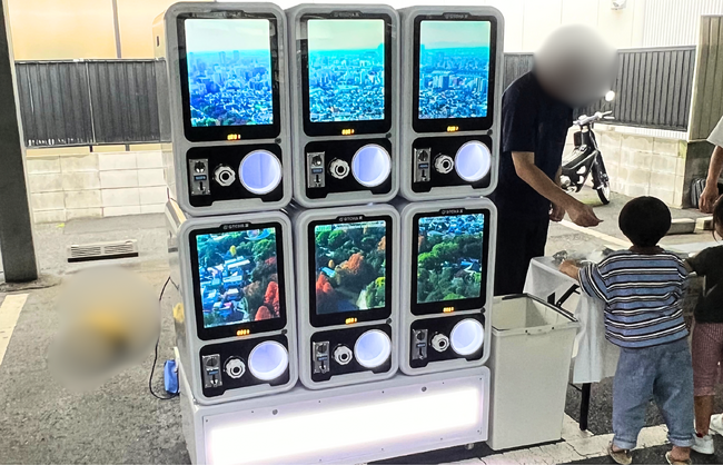 浦和まつりのさいたま市ブースにデジタルサイネージ付きガチャマシン6台を提供！当日は212回転を記録