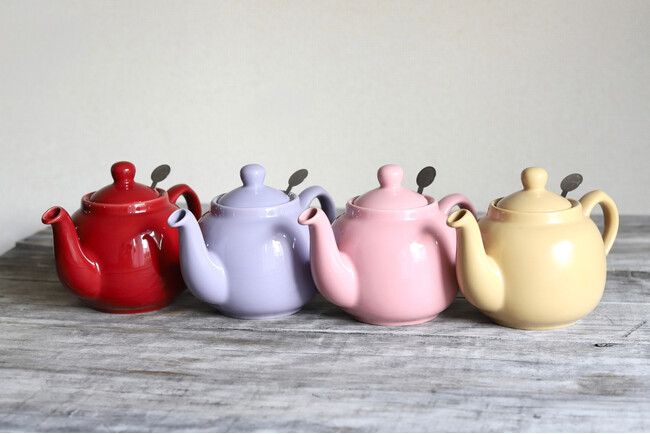 【阪急うめだ英国フェア2026】老舗陶器ブランド LONDON POTTERY ＜ロンドンポタリー＞ が出店。英国家庭で愛されるティーポット、紅茶デザイン雑貨も